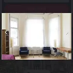 4-bedroom In Center Appartamento