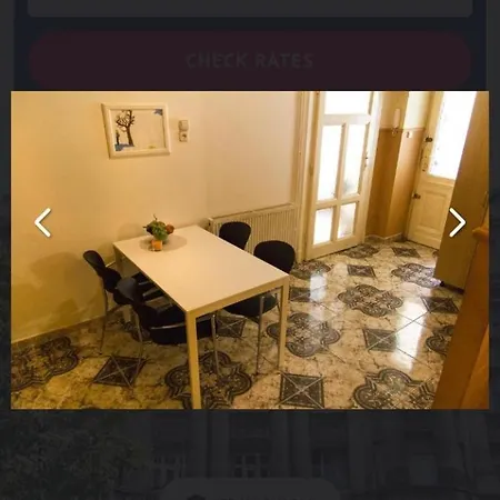4-bedroom In Center דירה