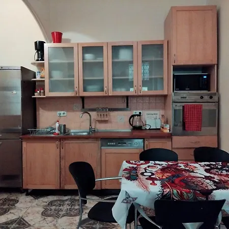 4-bedroom In Center Apartamento *
