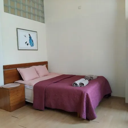 4-bedroom In Center Apartamento