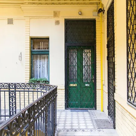 4-bedroom In Center דירה
